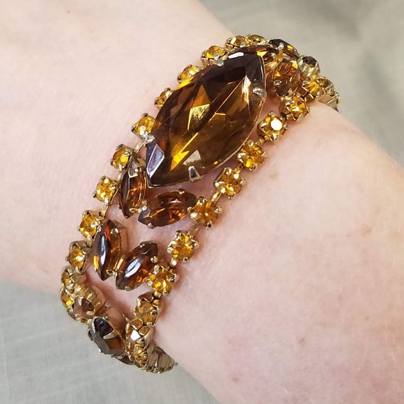 Jewelry - Vintage Amber Color Rhinestone Bracelet